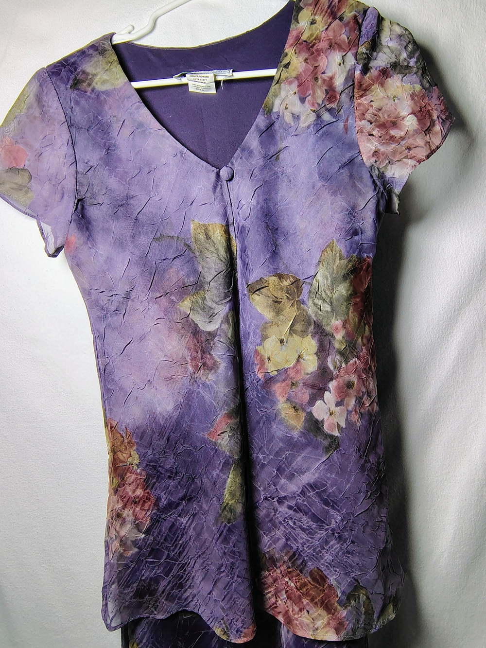 Jessica Howard Lavender Floral Crinkle V-Neck Tunic